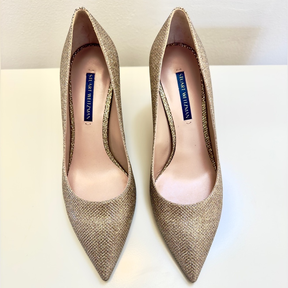 Stuart Weitzman Sparkly Gold Pump Heels - size 8

Never been worn. - Picture 3 of 8